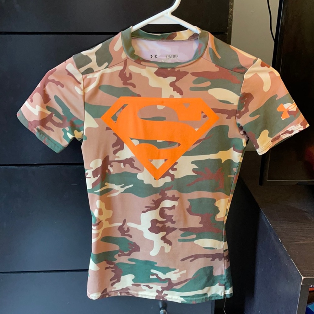 UA short sleeve